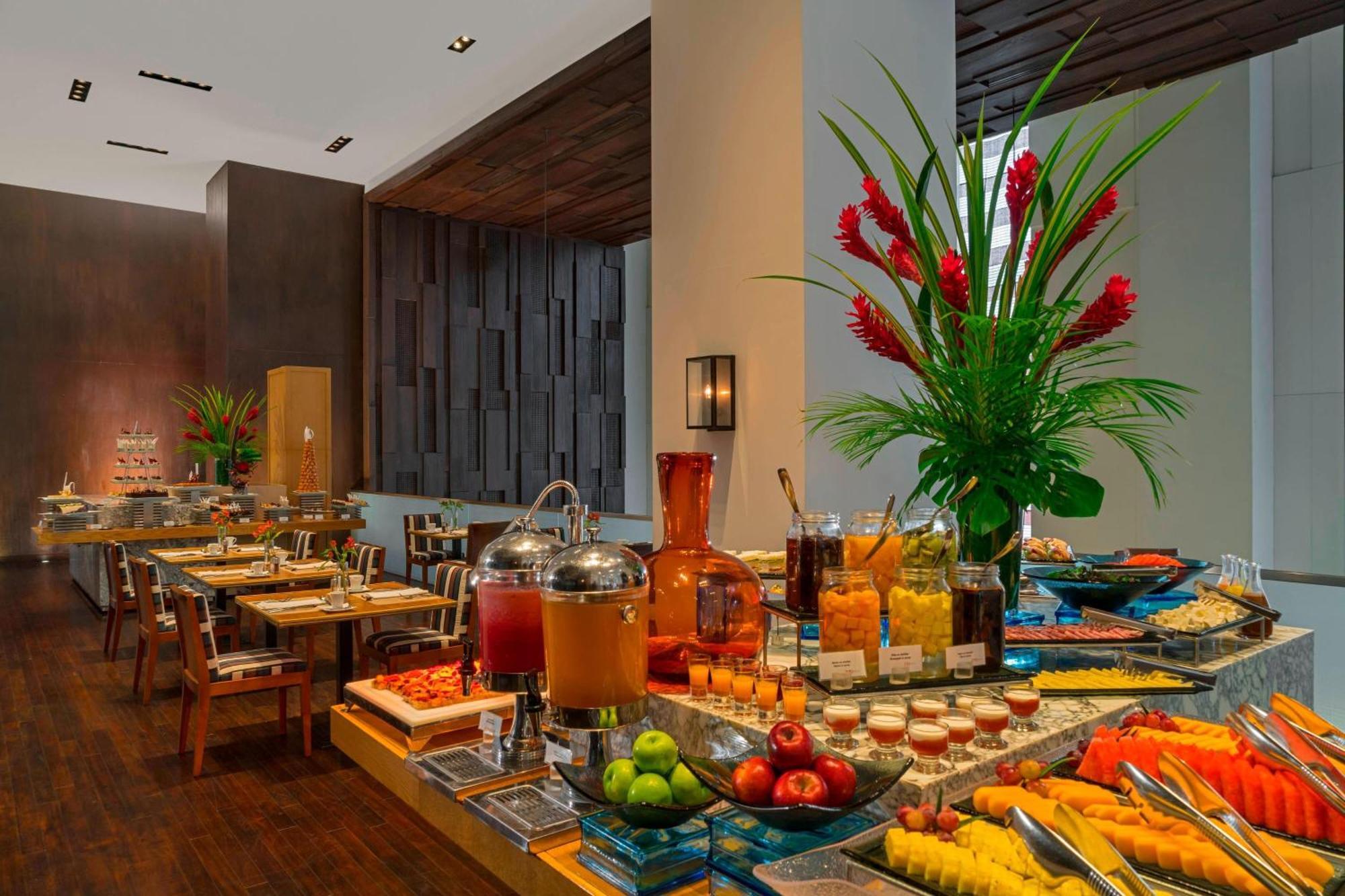 The Westin Lima Hotel & Convention Center Bagian luar foto